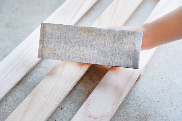 DIY wood shaving with abrasives