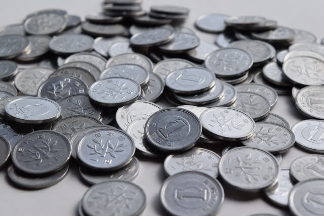 A one yen coin made by polishing high-purity aluminum